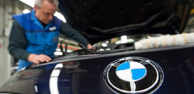 Автоконцерн BMW отложил решение о строительстве завода в России - Фото