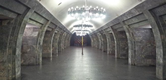 На станции метрополитена в Киеве умер мужчина - Фото