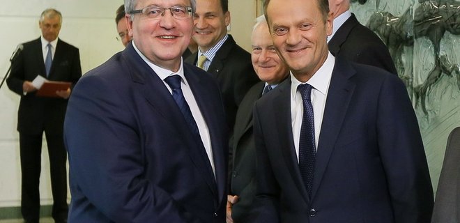 Туск поддержал Коморовского на выборах президента в Польше - Фото
