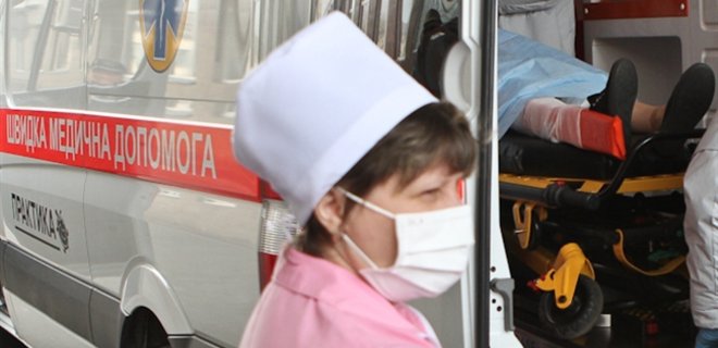 Во Львове с пищевым отравлением госпитализировали еще 7 человек - Фото