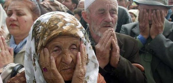 В Украине отмечают 71-ю годовщину депортации крымских татар - Фото