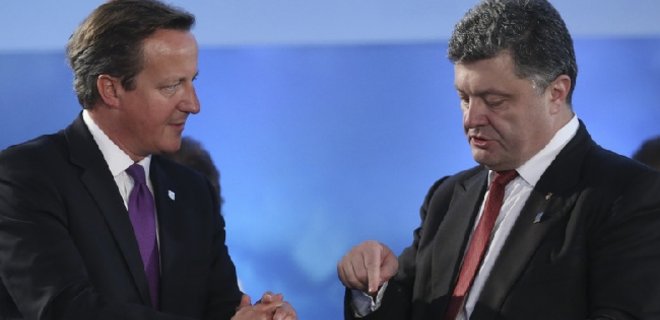 Порошенко рассказал Кэмерону об ожиданиях от саммита в Риге - Фото