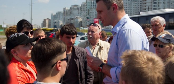 На месте скандальной стройки на Осокорках Кличко обещает сквер - Фото
