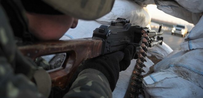 За сутки в Донбассе - 1 погибший и 8 раненых военных: карта АТО - Фото