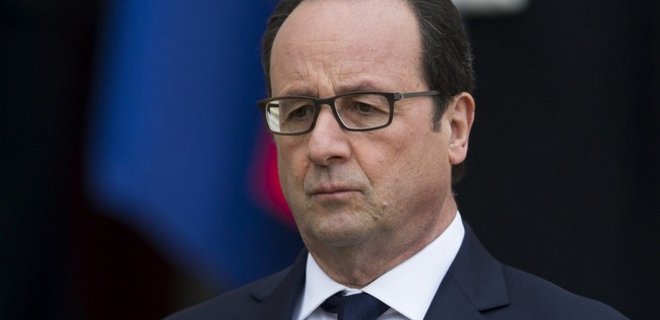 Опрос: трое из четырех французов считают Олланда плохим лидером - Фото