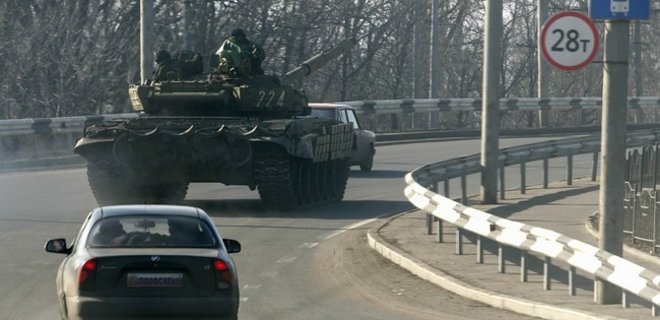 В сторону границы с Украиной из РФ прошла колонна танков - СМИ - Фото
