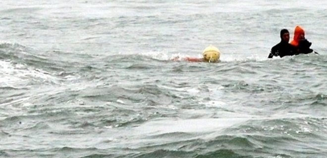 Число жертв в крушении корабля на реке Янцзы приблизилось к сотне - Фото