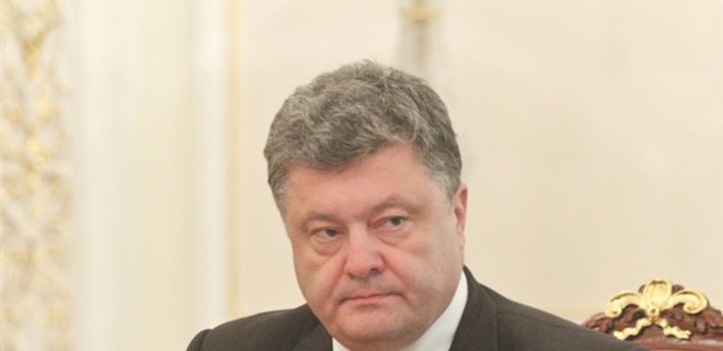 Порошенко ужесточил наказания за преступления против журналистов - Фото
