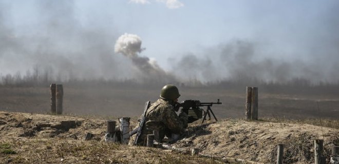 На окраине Крымского вспыхнул бой между бойцами АТО и боевиками - Фото