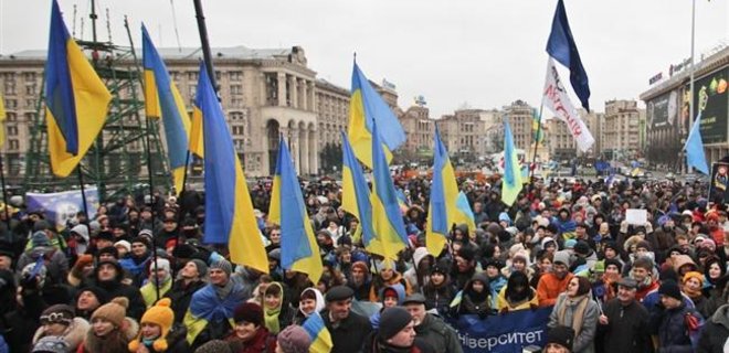 Почти 53% украинцев назвали главным приоритетом - мир в Донбассе - Фото