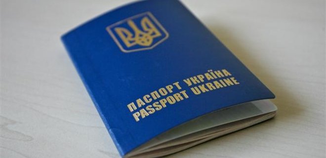 Отпечатки будут сдавать даже владельцы биометрических паспортов - Фото