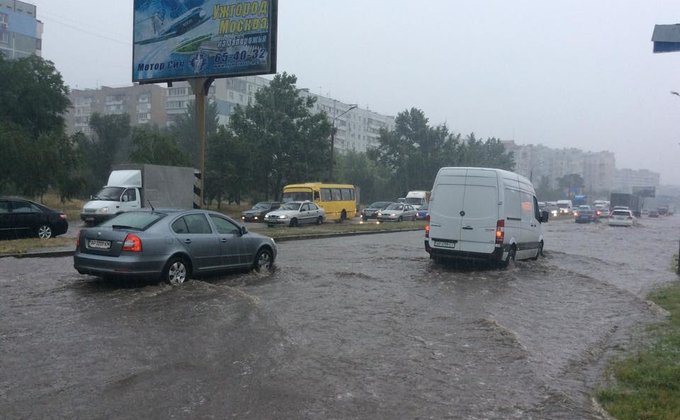 Потоп в Запорожье: фоторепортаж