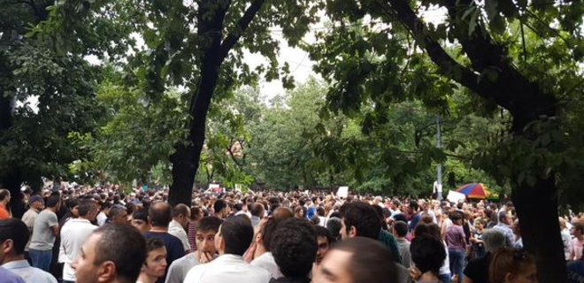 Кремль боится, что в Армении произойдет революция - СМИ - Фото