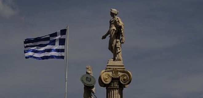 Банки Греции закрываются минимум на неделю - Фото