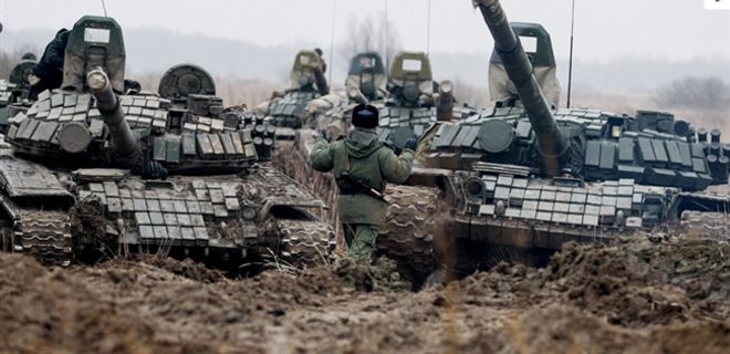 Боевиками Донбасса руководят 6 русских военачальников - Bloomberg - Фото