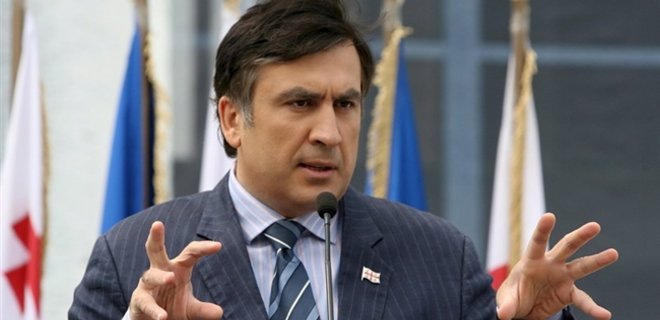 Саакашвили сообщил о задержании со стрельбой двух офицеров МВД - Фото