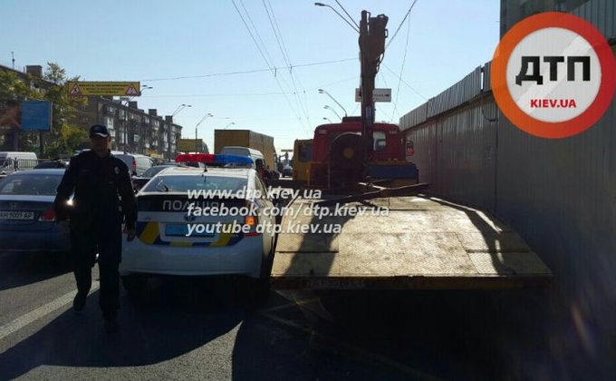 В Киеве произошло новое ДТП с участием автомобиля полиции: фото