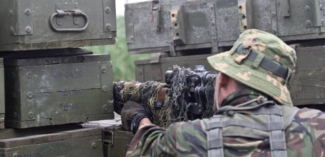 Боевики обстреливают населенные пункты из танков и минометов - Фото