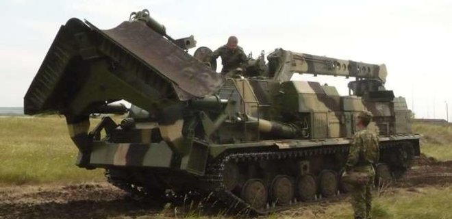ИС: у Моспино враг оборудует танки для прохождения минных полей - Фото