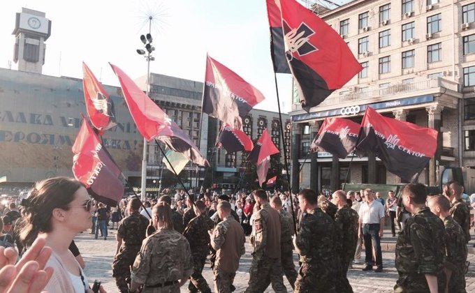 Как в Киеве митингует Правый сектор: фото с Майдана