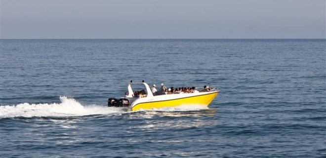 В Египте лодка столкнулась с баржей: 15 погибших - Фото