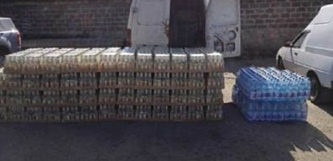 СБУ задержала 3000 бутылок контрафактной водки в районе Марьинки - Фото