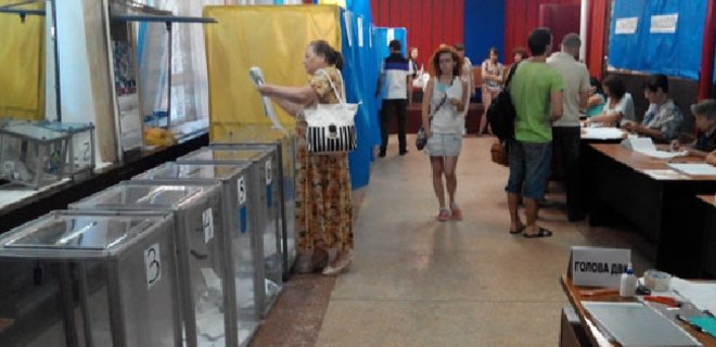 На 205 округе в Чернигове проголосовали 26,2% избирателей - Фото