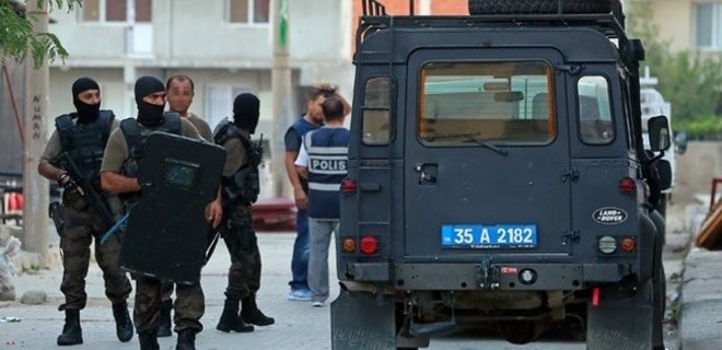 В ходе расследования терактов в Турции более 800 лиц задержано - Фото