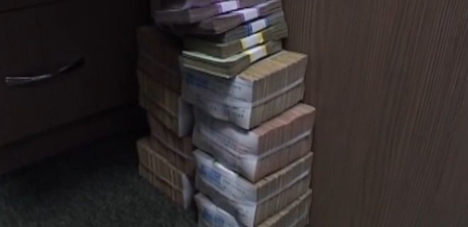 СБУ накрыла конвертационный центр террористов ДНР/ЛНР: видео - Фото