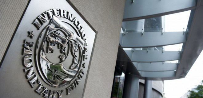 МВФ одобрил выделение второго транша для Украины - Фото
