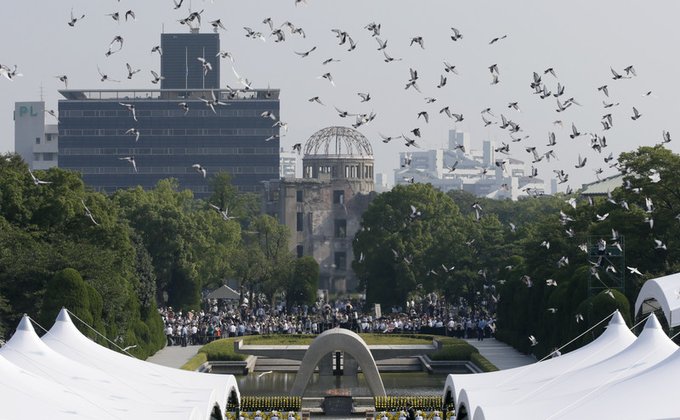 В Японии почтили память жертв атомной бомбардировки Хиросимы
