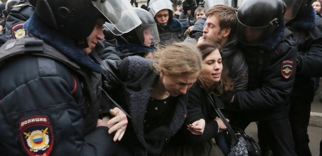 Кремль готовится к подавлению гражданских бунтов - СМИ - Фото