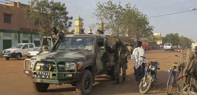 В Мали произошло нападение на отель: в заложники взят украинец - Фото