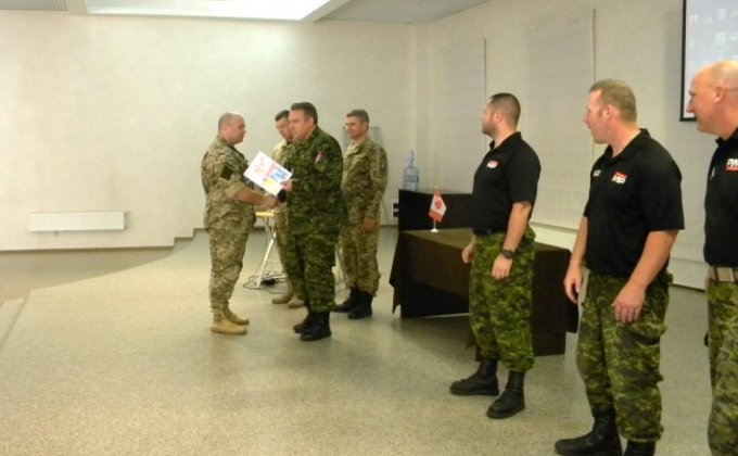 Как канадские силовики Военную службу правопорядка обучали: фото