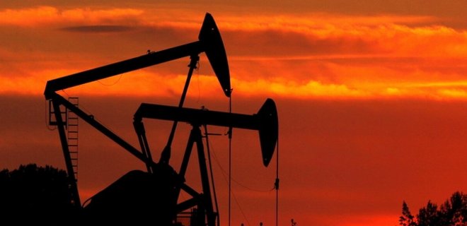 Мировые цены на нефть удерживаются ниже $49 за баррель - Фото