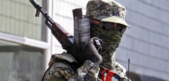В результате обстрелов Луганщины погиб военный, четверо ранены - Фото