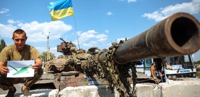 Масштабное вторжение войск РФ в Донбасс маловероятно - Stratfor - Фото