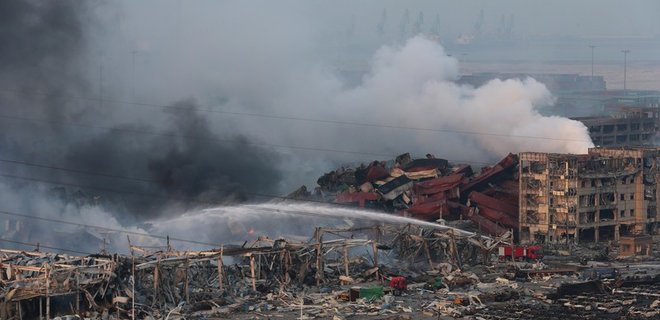 Число жертв взрывов на складе химикатов в Китае достигло 85 - Фото