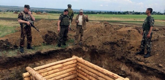 Две линии обороны в Донбассе еще строятся - Селезнев - Фото