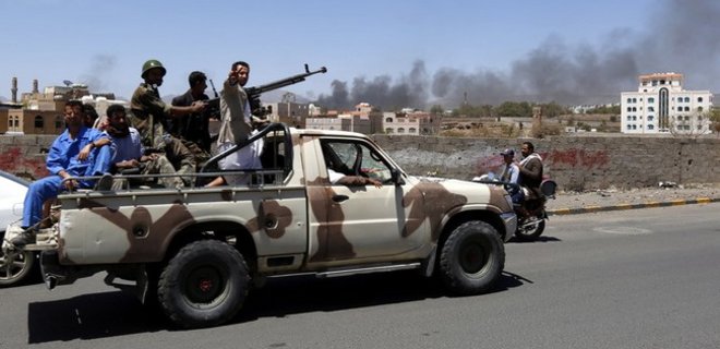 В столице Йемена боевики захватили посольство Эмиратов - Фото