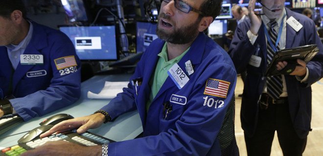 Индекс Dow Jones упал на 531 пункт - Фото