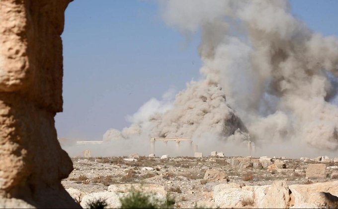 Боевики ИГ взорвали древний храм Баал-Шамин в Пальмире: фото