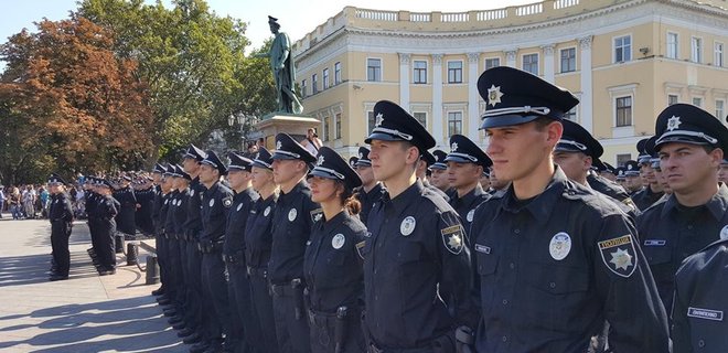Первое патрулирование Одессы: задержаны грабители и виновник ДТП - Фото