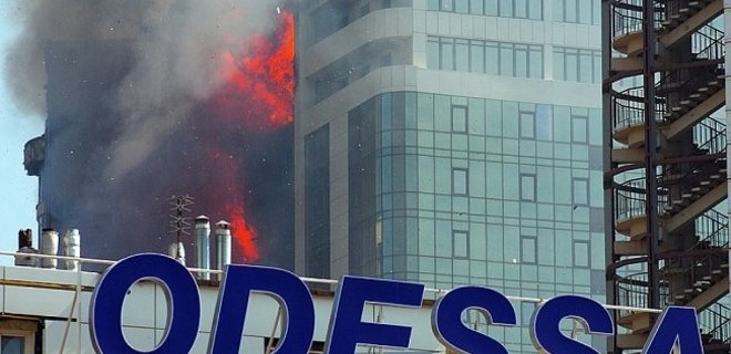 В Одессе потушили пожар в элитном новострое - Фото