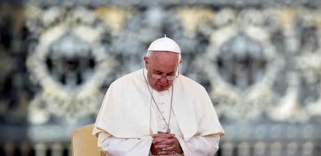 Папа Франциск разрешил священникам прощать грех аборта - Фото