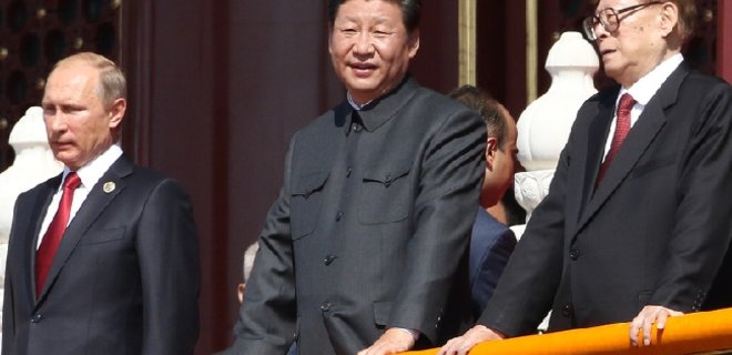 Си Цзиньпин заявил о сокращении армии КНР на 300 тыс. человек - Фото