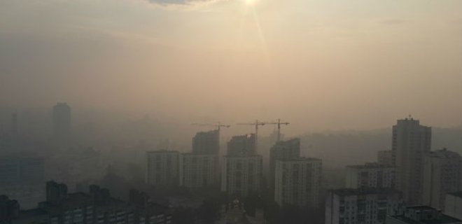 В Киеве из-за жары и дыма решили приостановить учебу в школах - Фото