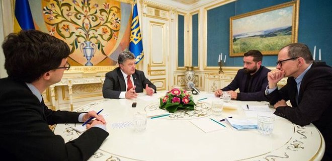 Порошенко не предлагали обменять Сенцова на бойцов ГРУ - СМИ - Фото