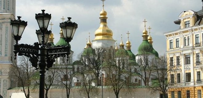 В Киеве запретили возведение офисного центра у Софийского собора - Фото
