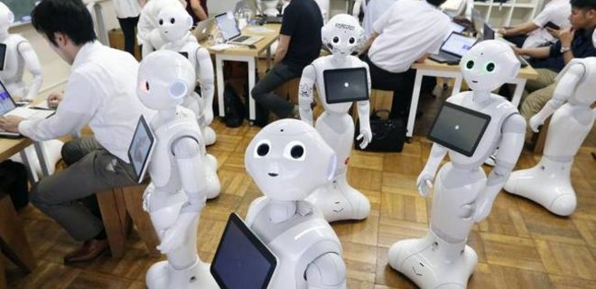 В Великобритании выяснили, кого с рынка труда вытеснят роботы - Фото